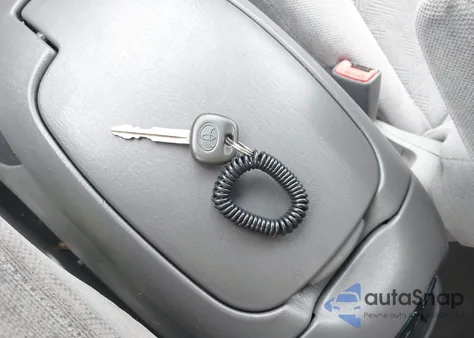 2001 Toyota Sequoia Sr5 V8 from USA, damaged, VIN 5TDBT44A31S031316